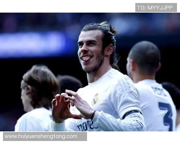 足球五大球星的独特技能与球场表现揭秘